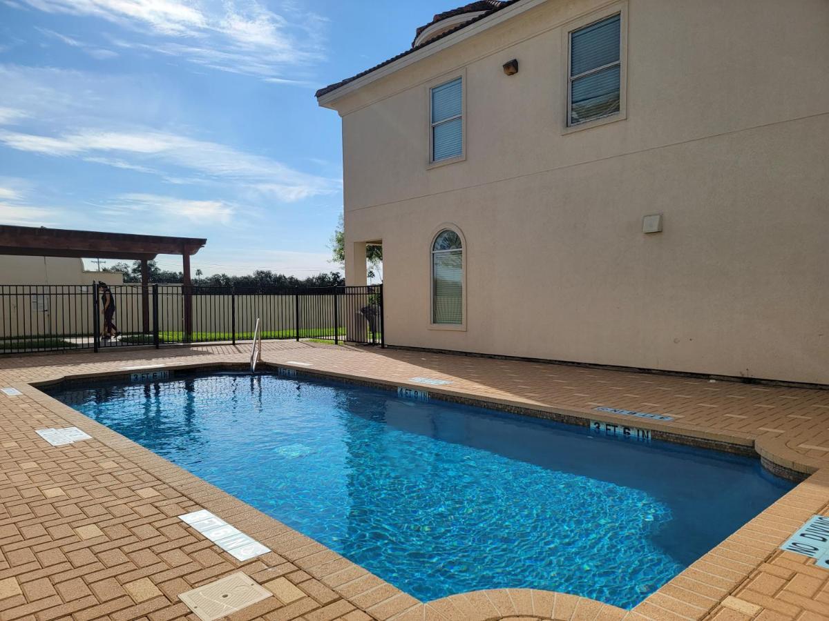 Modern, Private, Smart 4 Bedroom Condo In Desirable Location In Mcallen With Pool! Екстериор снимка