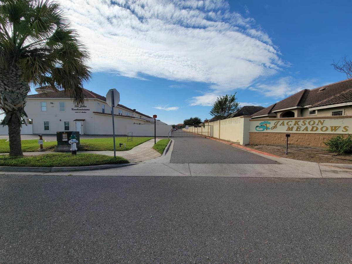 Modern, Private, Smart 4 Bedroom Condo In Desirable Location In Mcallen With Pool! Екстериор снимка
